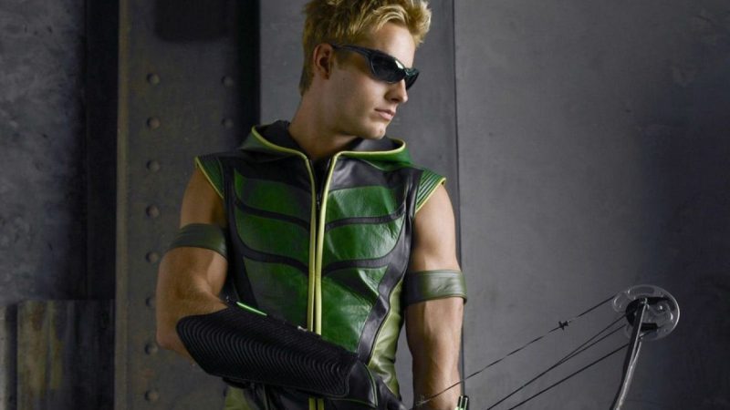Justin Hartley Teases What a Smallville Return Would Actually Look Like