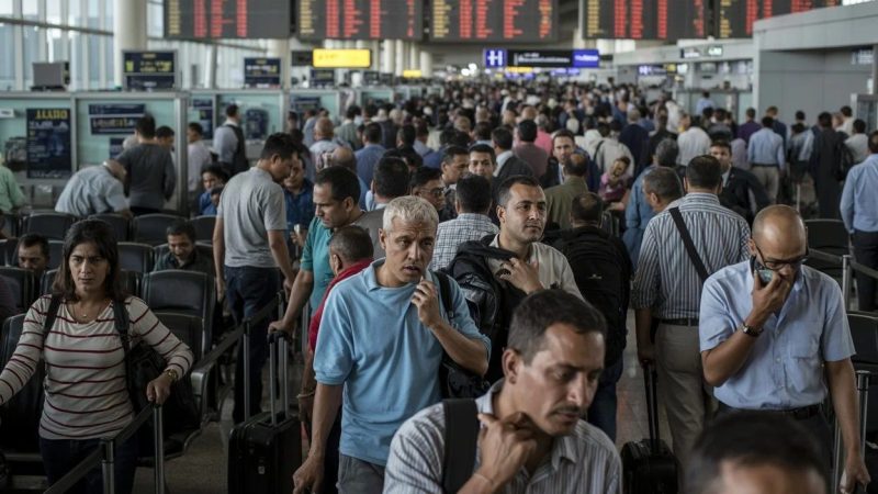 LAX Travelers Stranded as Spring Break Hits 227 Delays and 31 Cancellations