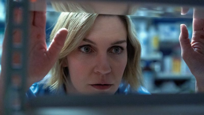 Pluribus Fans Are Finding This Prime Video Sci-Fi Series Hard To Ignore
