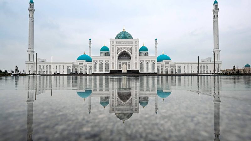 Samarkand’s Imam al-Bukhari Complex Is Drawing Thousands of Visitors Daily