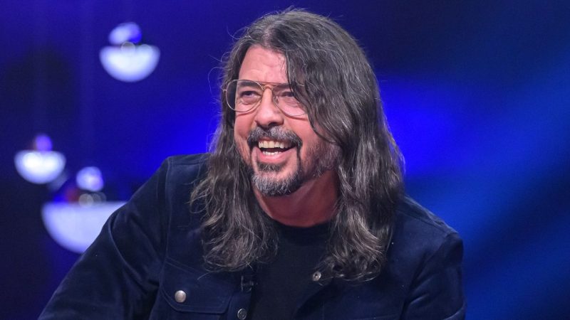 The Foo Fighters Song From 1997 That Flopped and Then Became Legendary