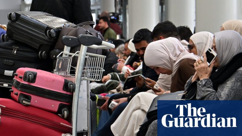 Thousands Stranded as Airlines Cancel Over 1,000 Flights Across Major US Hubs