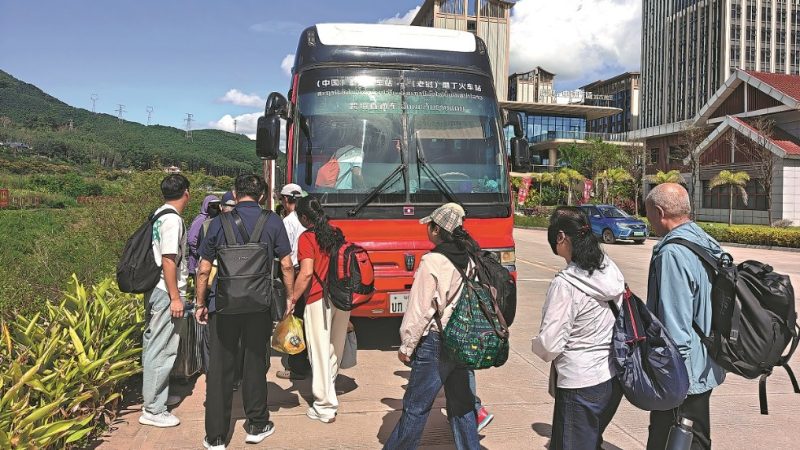 A Bus Ride Is Quietly Rewriting Southeast Asia’s Trade Map