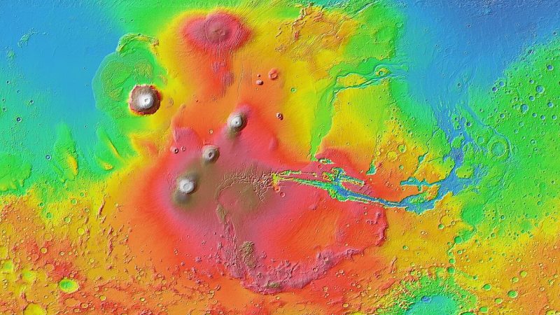 Mars’ Young Volcanoes Stayed Active Far Longer Than We Thought