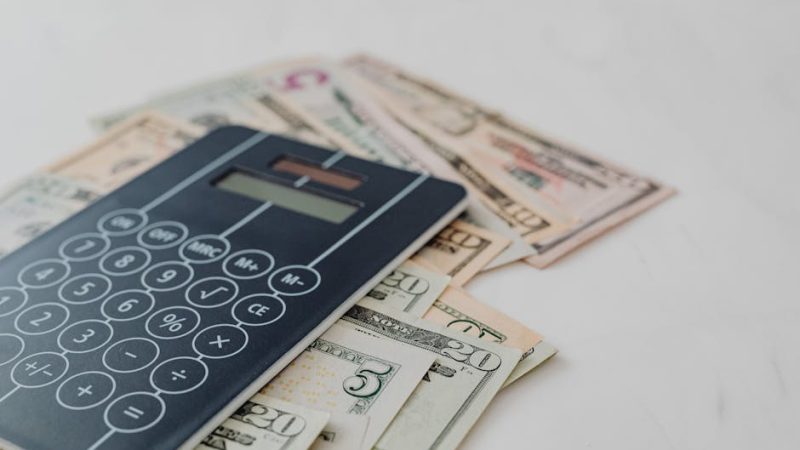 Social Security Calculator 2026: How the 2.5% COLA, $4,018 Max Benefit, and $176,100 Wage Base Change Your Retirement Estimate