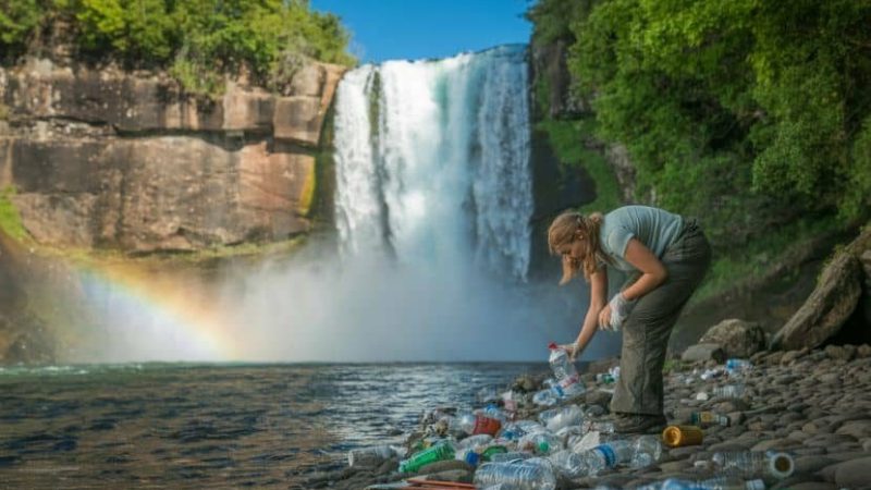 Horseshoe Falls Is Stunning — But Tourists Are Leaving It Worse Off